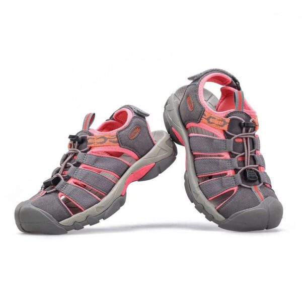 صندل جلوبسته کوهنوردی اسنوهاک مدل SELIN کد SH-33 Poseidon Capri صندل جلوبسته کوهنوردی اسنوهاک مدل SELIN کد SH-33 Poseidon Capri