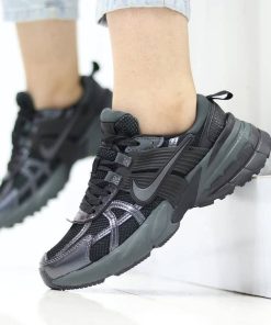 کتونی زنانه NIKE V2k 26 کتونی زنانه NIKE V2k