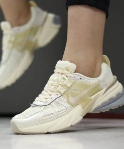 کتونی زنانه NIKE V2k 19 کتونی زنانه NIKE V2k