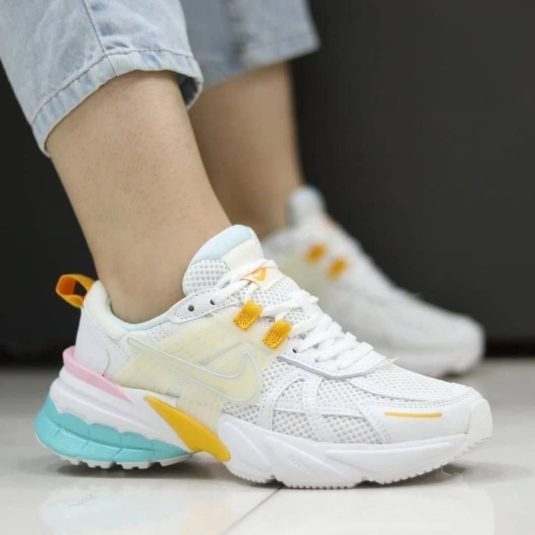 کتونی زنانه NIKE V2k 6 کتونی زنانه NIKE V2k