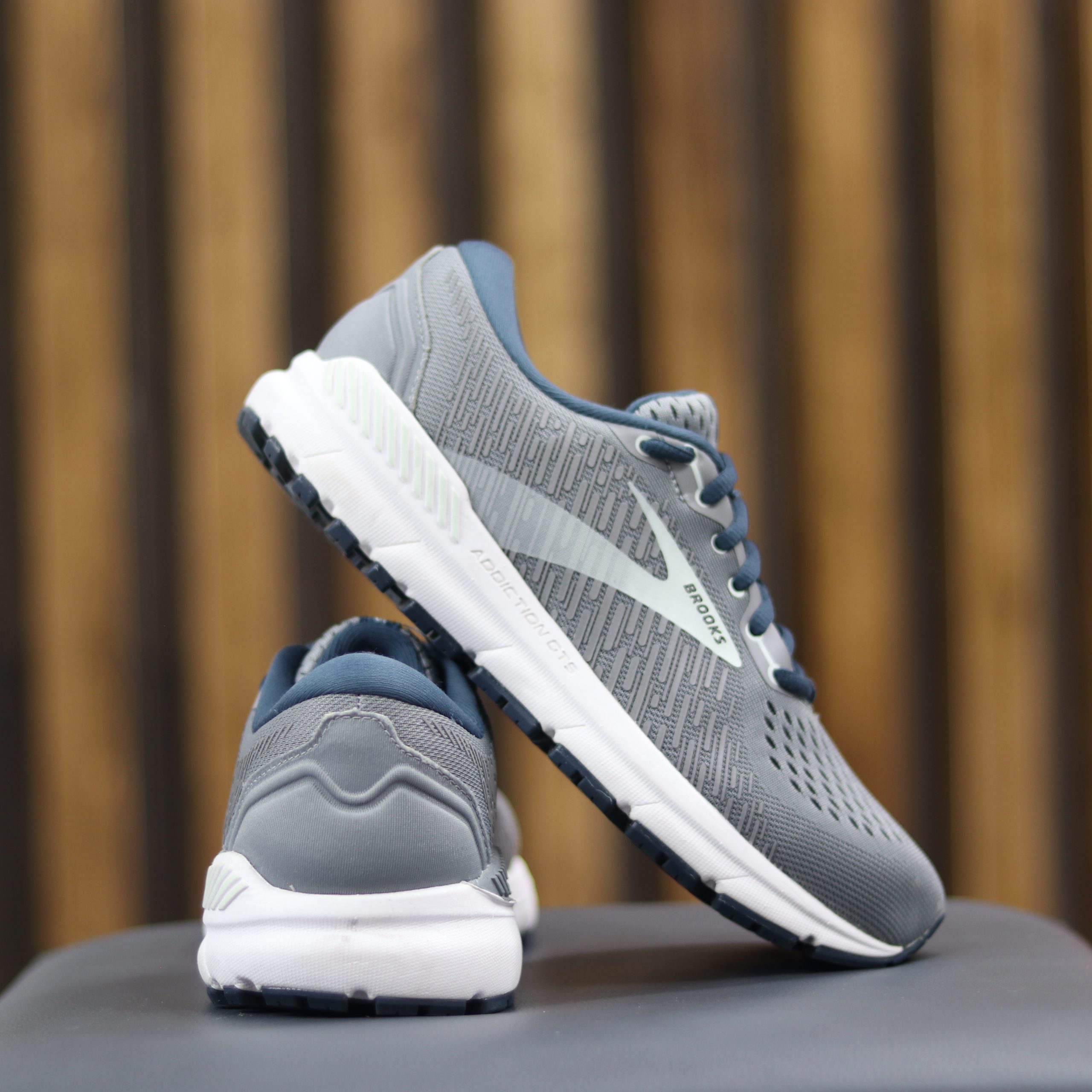 بروکس آدیکشن جی تی اس BROOKS ADDICTION GTS 15 کد 1203521B099 1 بروکس آدیکشن جی تی اس BROOKS ADDICTION GTS 15 کد 1203521B099