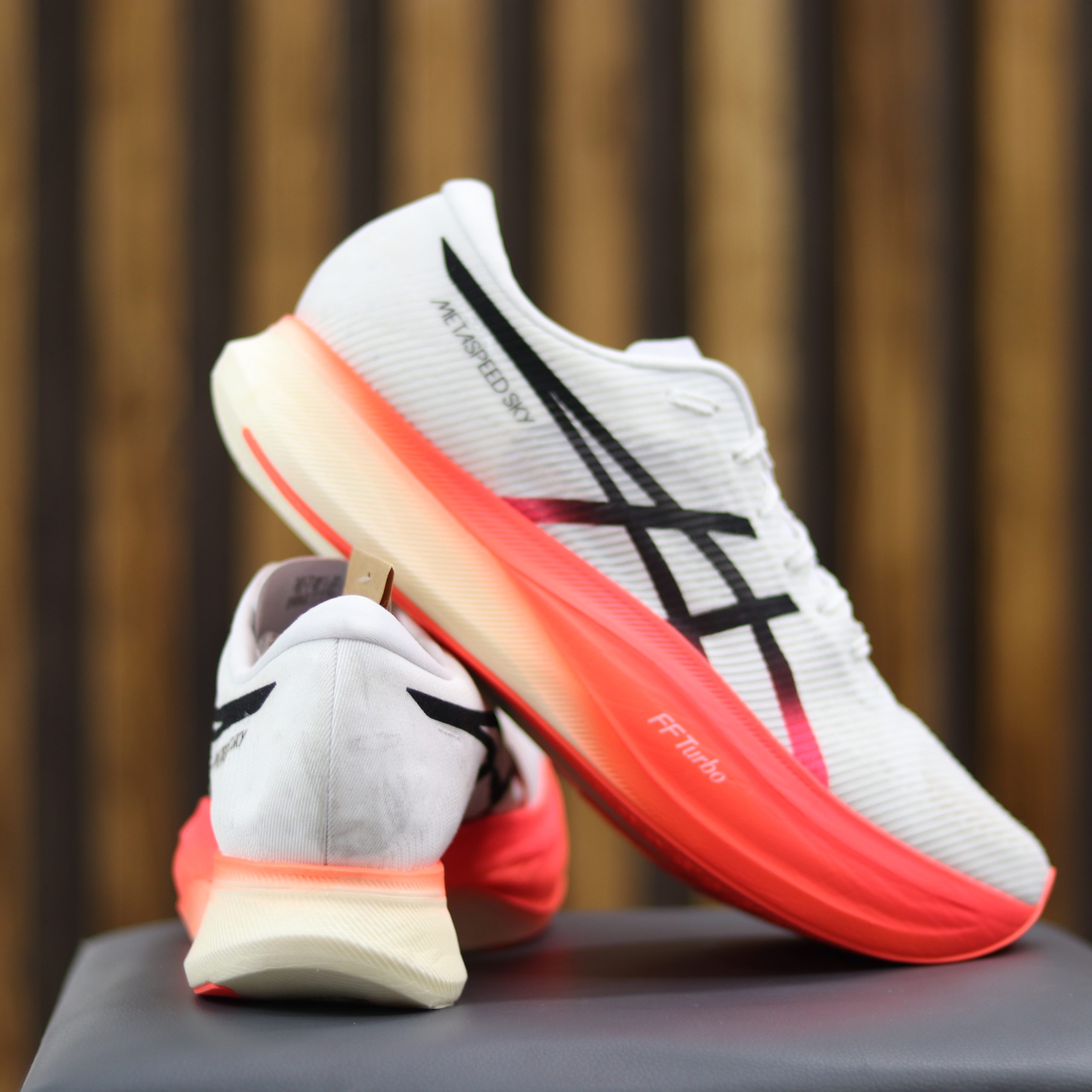 آسیکس متاسپید اسکای Asics Metaspeed Sky کد VJT4CSNSBH1HWYT 1 Asics Metaspeed Sky