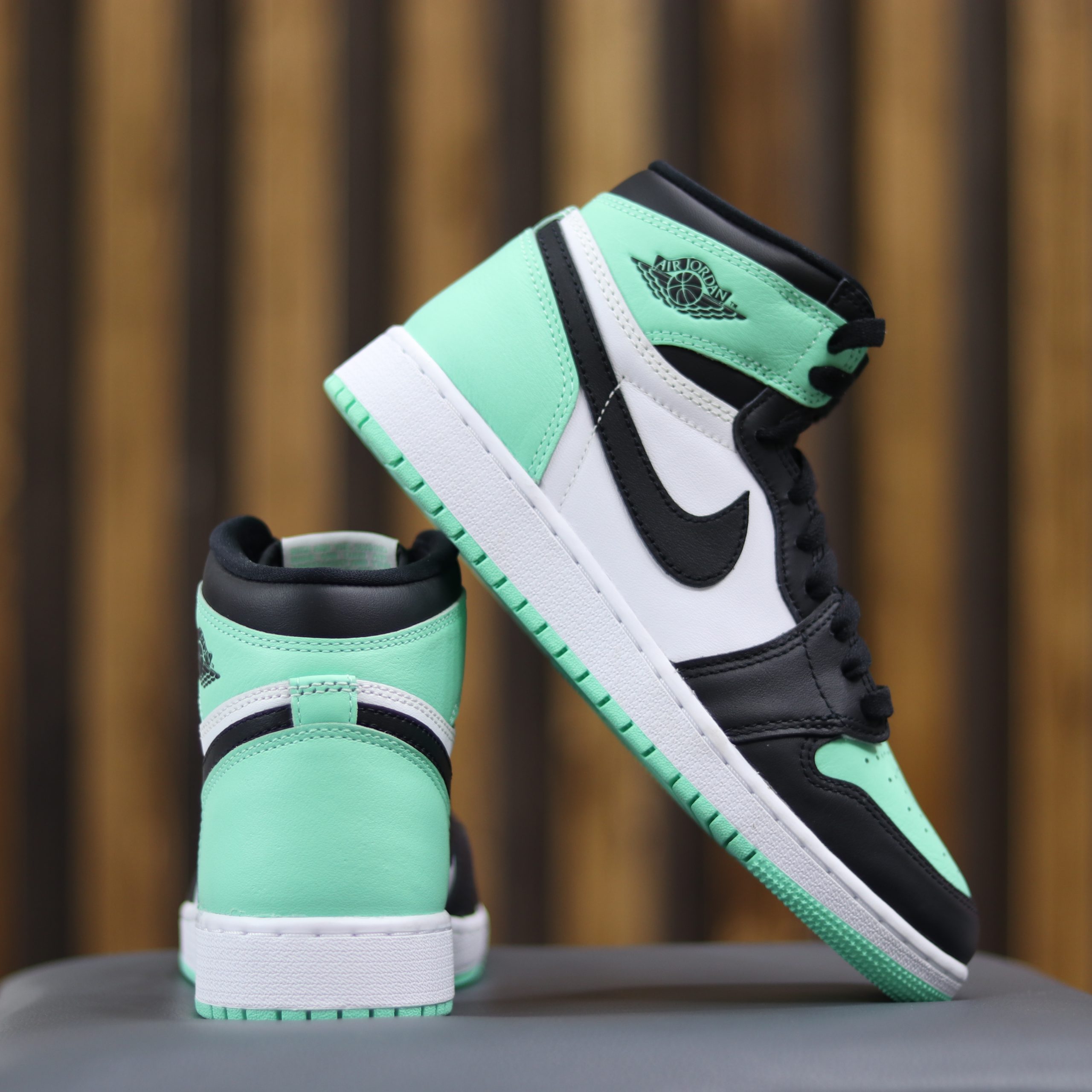 ایر جردن 1 AIR JORDAN کد FD1437_130 1 ایر جردن 1 AIR JORDAN کد FD1437_130
