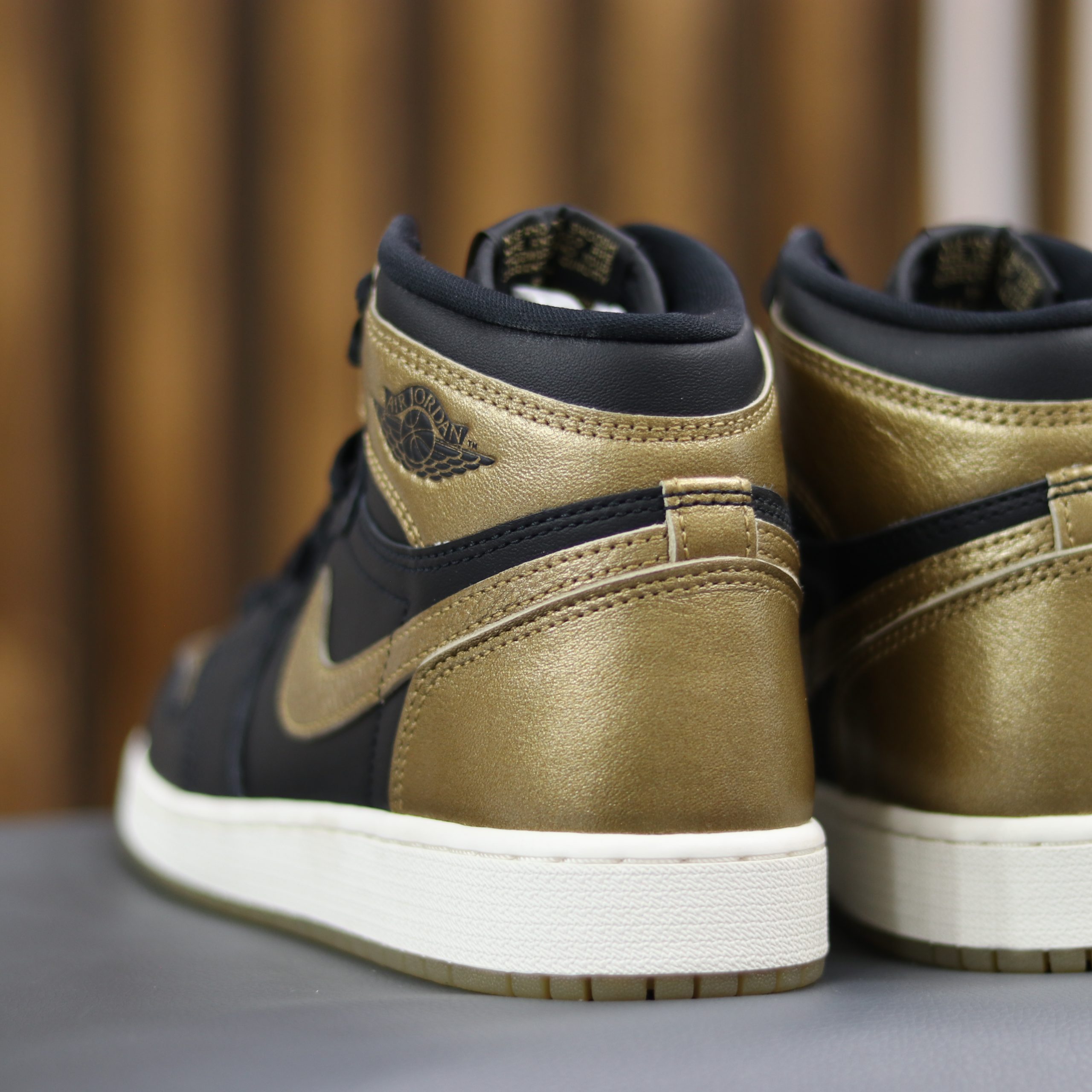 کتونی ایر جردن 1 AIR JORDAN کد FD1437_071 4 کتونی جردن AIR JORDAN 1 کد FD1437_071