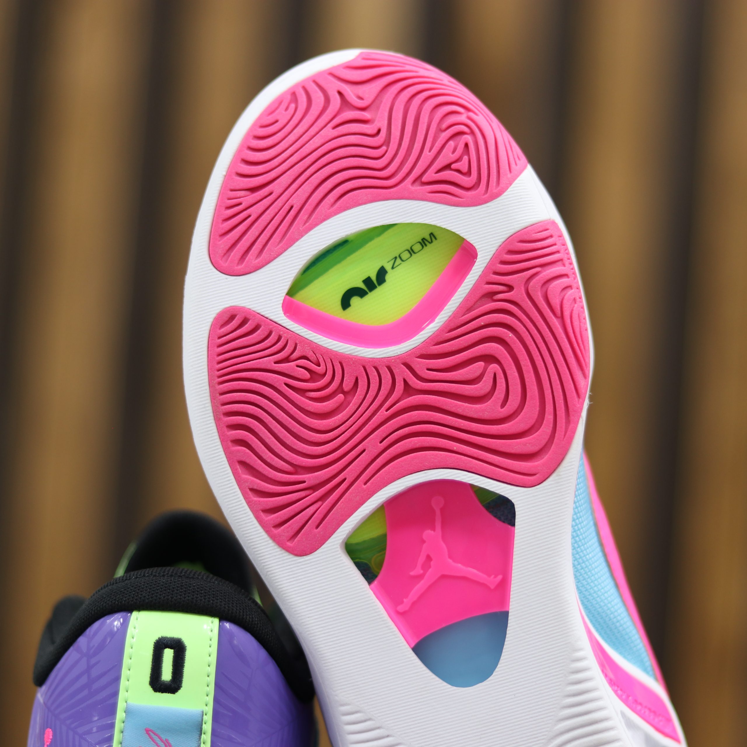 نایک ایر جردن لوکا 2 تروپیکال توئیست NIKE Air Jordan Luka کد FV0171_400 3 نایک ایر جردن لوکا 2 تروپیکال توئیست NIKE Air Jordan Luka کد FV0171_400