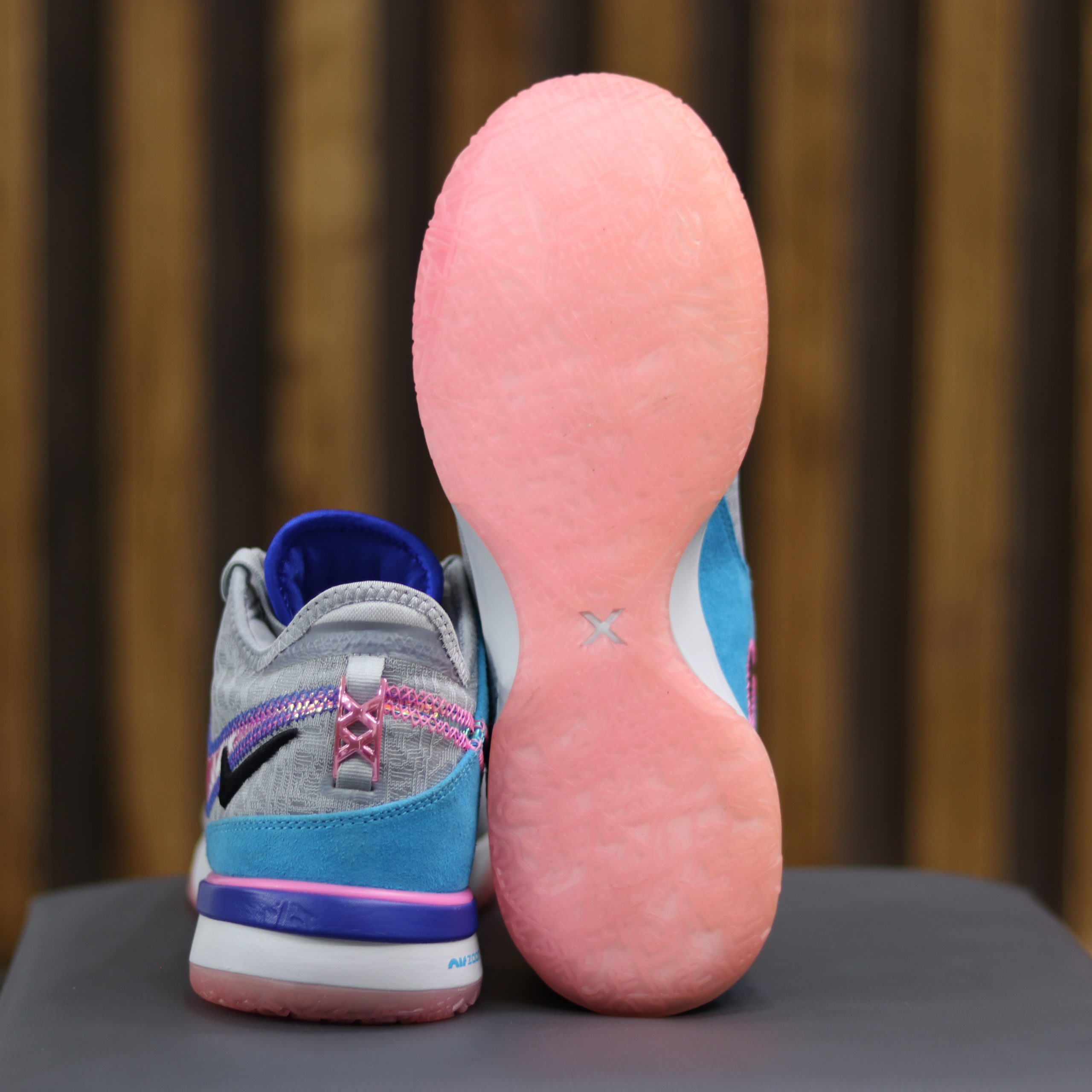 نایک کوبی ای دی مید NIKE KOBE A.D.MID کد DR8788_002 2 نایک کوبی ای دی مید NIKE KOBE A.D.MID کد DR8788_002