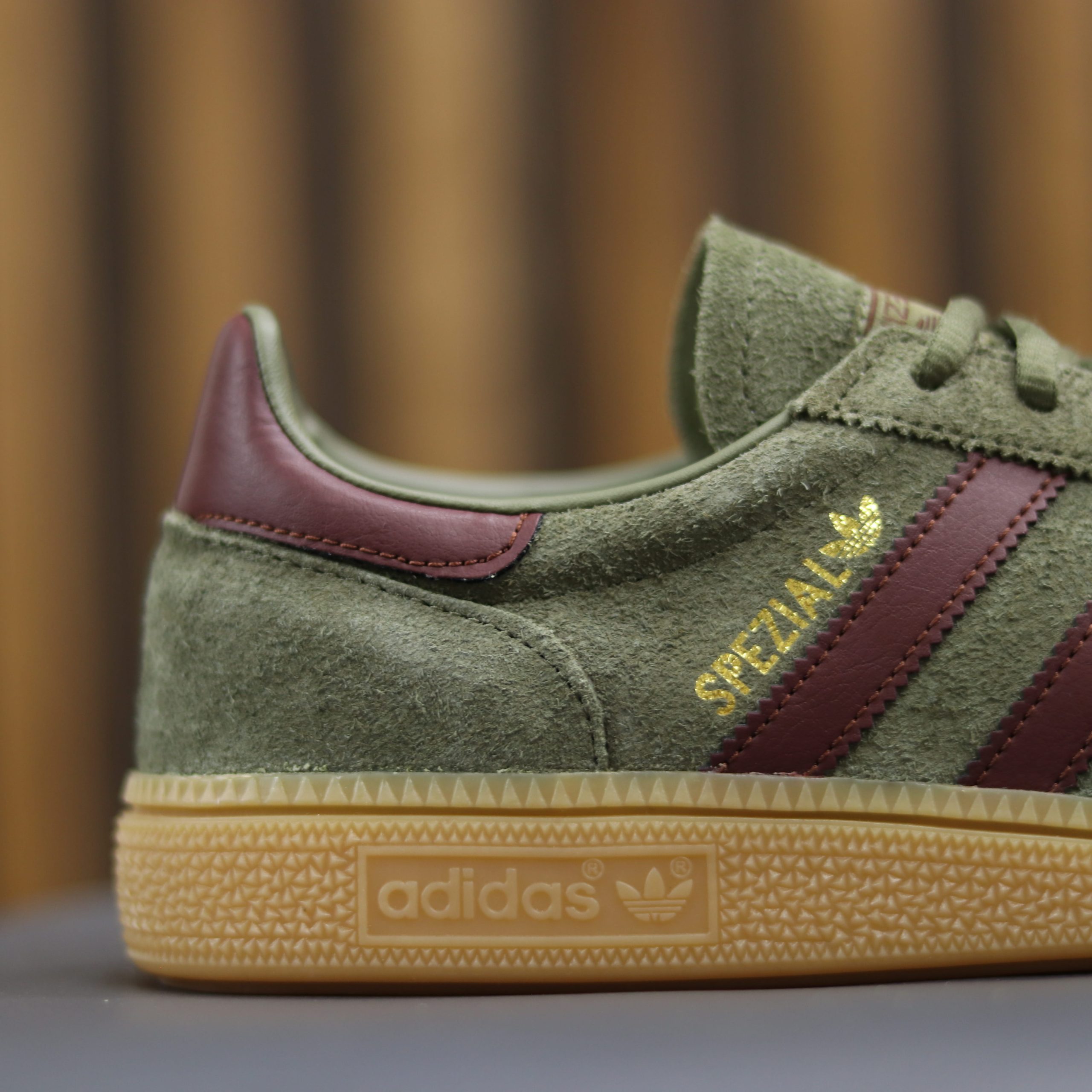 آدیداس هندبال اسپشیال adidas HANDBALL SPEZIAL کد JQ8297 4 adidas HANDBALL SPEZIAL کد JQ8297