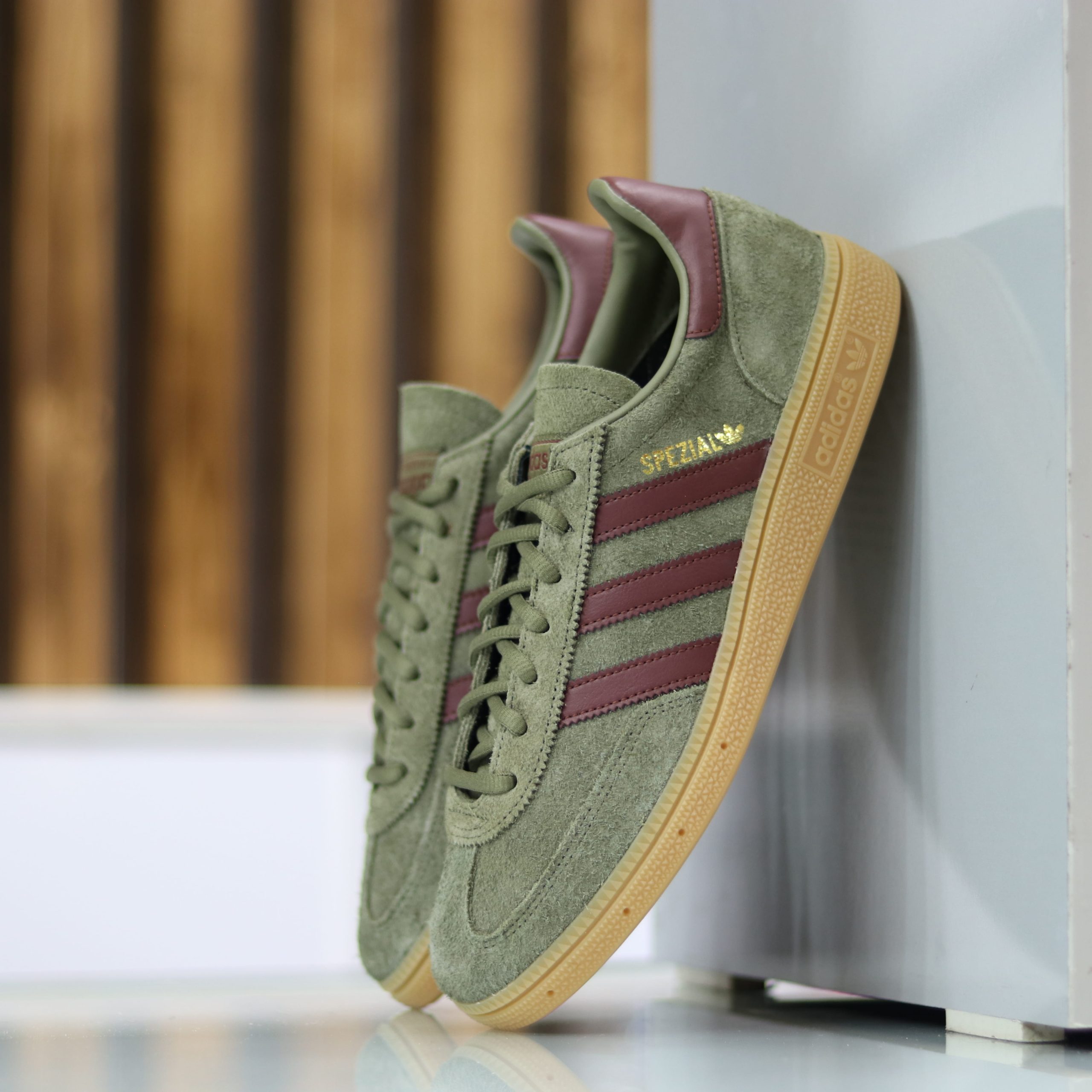 آدیداس هندبال اسپشیال adidas HANDBALL SPEZIAL کد JQ8297 1 adidas HANDBALL SPEZIAL کد JQ8297