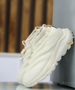 HOKA KAHA FROST MOC GTX کد 1155196 43 HOKA KAHA FROST MOC GTX کد 1155196