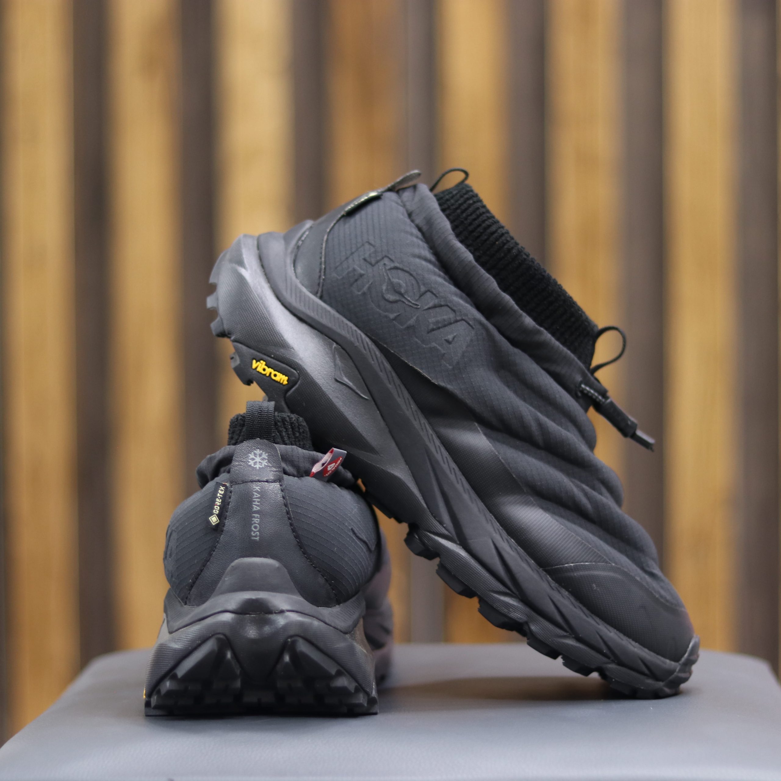 HOKA KAHA FROST MOC GTX کد 1155196 1 HOKA KAHA FROST MOC GTX کد 1155196